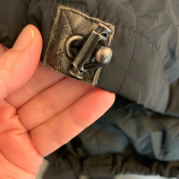 Theory black puffer/ parka  Down Filled coat size small. "Bartie Haven" - Picture 13 of 17